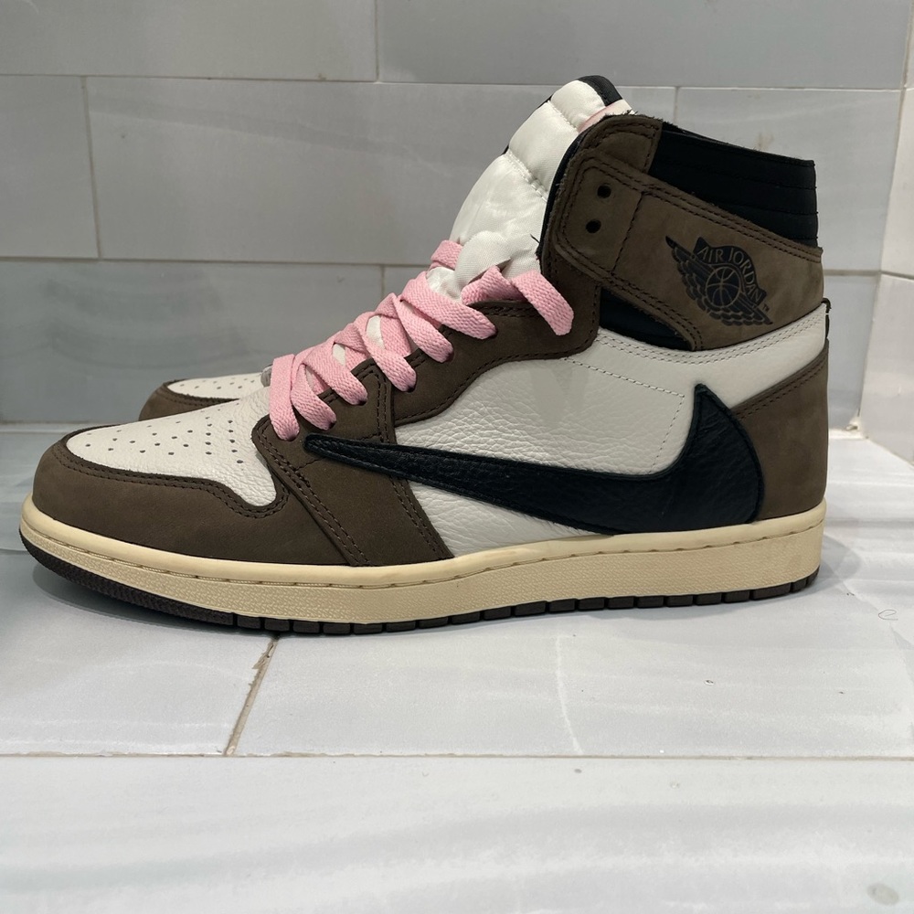 Jordan 1 high “Travis Scott” size 10 authentic